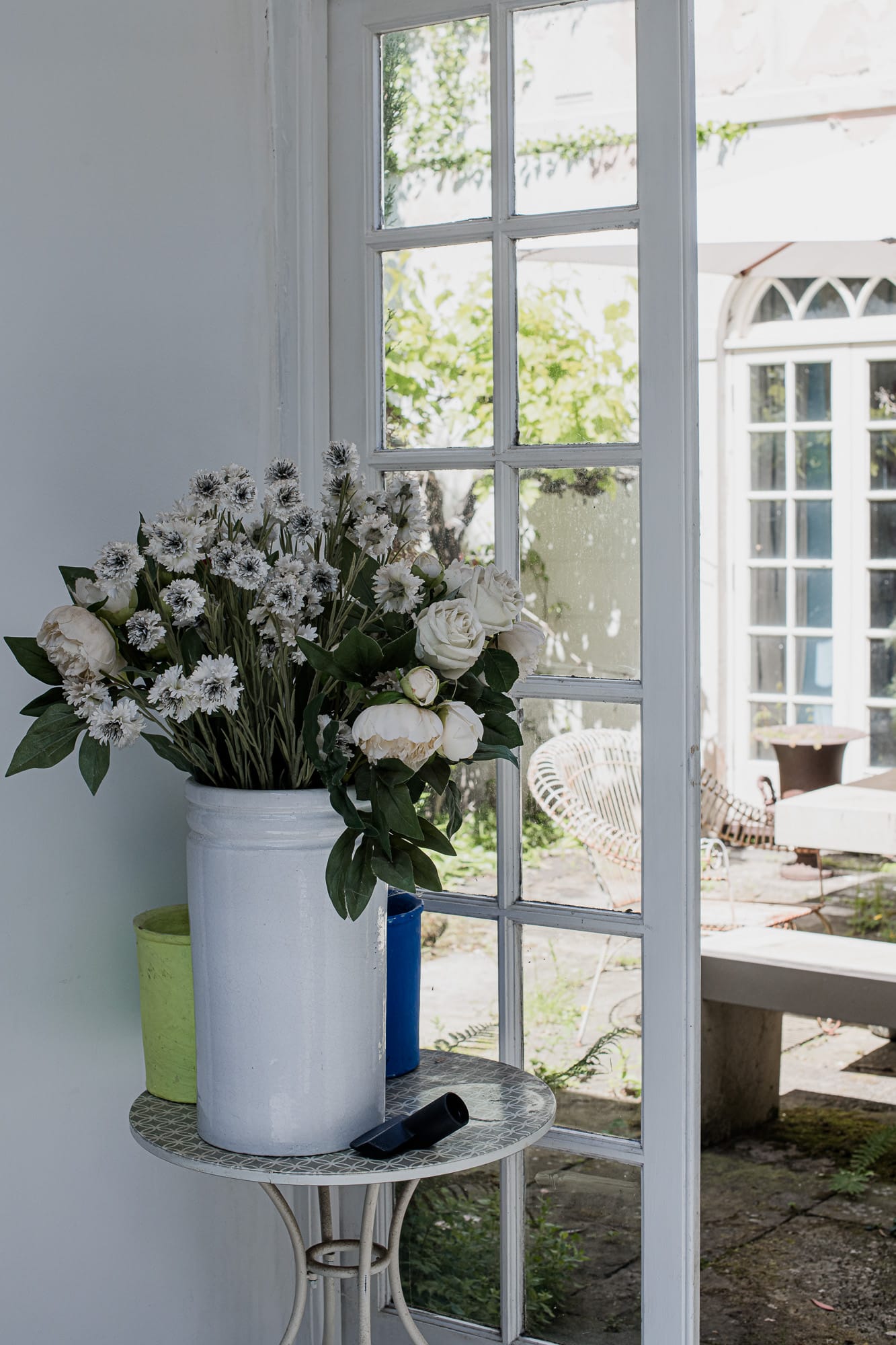 Flowers Kitchen Courtyard 